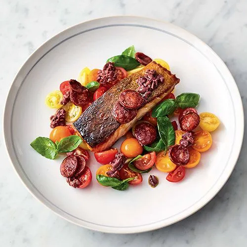 Jamie Oliver: zalm met smoky chorizo