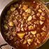 Recept Nigella Lawson: pittig gekruid lamsvlees met aardappel en abrikoos