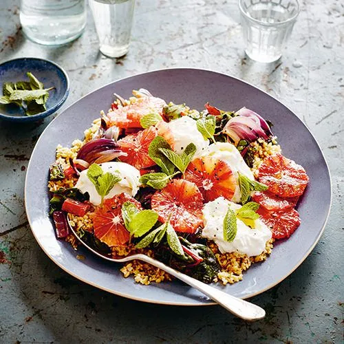 Freekeh salade met bloedsinaasappel en burrata