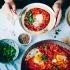Shakshuka op een bedje van hummus