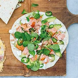 Tip: Quesadilla met zalm, avocado en geitenkaas