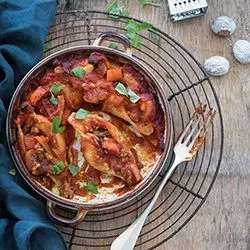 Tip: Conchiglioni met gehakt, ham en mozzarella uit de oven