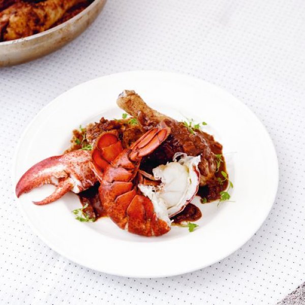 Kreeft en kip in de stijl van Begur recept okoko recepten Gegrilde kreeft met kruidenboter recept okoko recepten