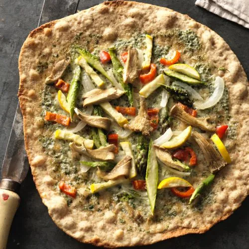 Volkoren flammkuchen van de barbecue