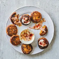 Tip: Zoeteaardappelkoekjes met harissa