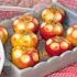 Appels uit de oven met pistache-marsepein en duindoornjam