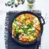 Recept Shakshuka van kwarteleieren met groene asperges en maïs