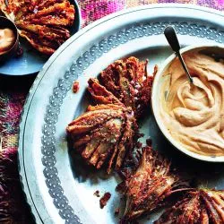 Tip: Sjalotbloemen met paprikadip