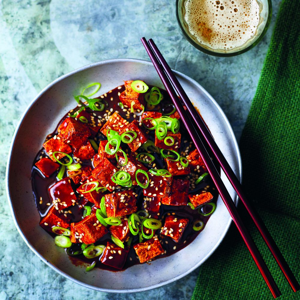 Krokant gebakken tofu in een pittige, zure saus recept okoko recepten