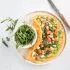 Omelet-wrap met zalm, avocado en feta