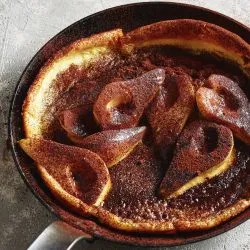 Tip: Dutch baby met peer en kardemom