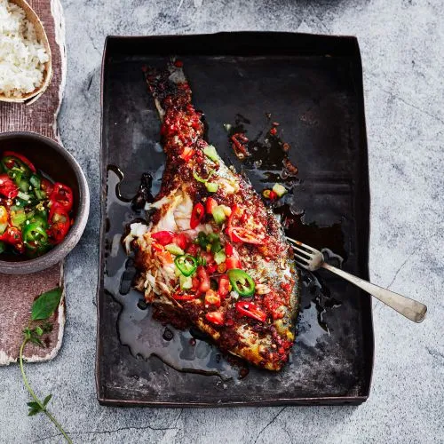 Gebakken dorade met verse tomatensambal