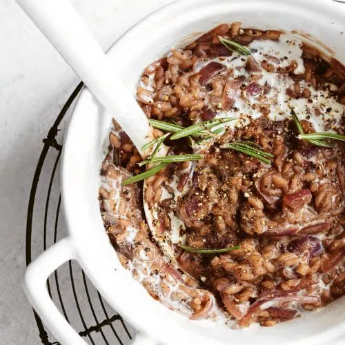Risotto met rode wijn en ui