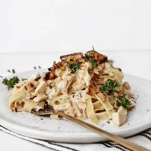 Tagliatelle met carbonarasaus
