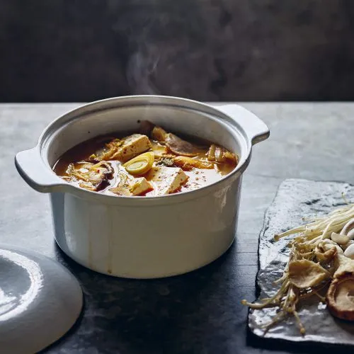 Kimchi miso hotpot