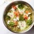 Groene shakshuka met gerookte zalm