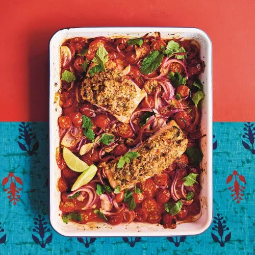 Zalm met chilipeper, kokos, limoen en gebakken kerstomaten