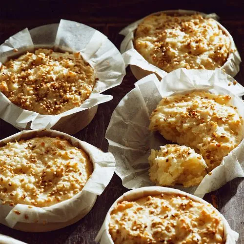 Fudgy kokoskoek (Wingko babat)