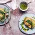 Recept Knolselderij-steaks met chimichurri van kappertjes en bladpeterselie
