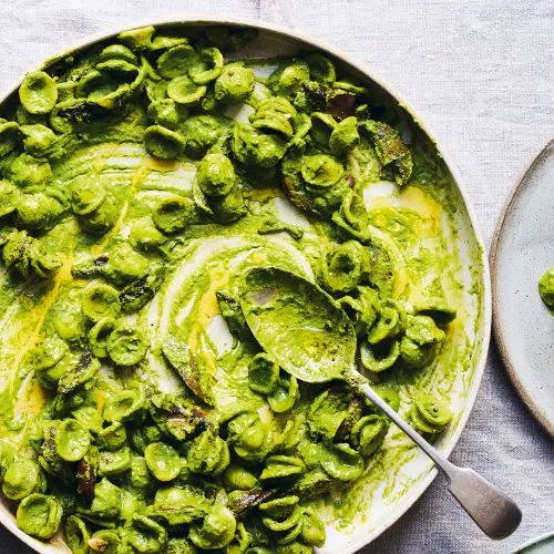 Pasta met boerenkool-knoflooksaus