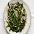 Sperziebonensalade met munt en rode ui