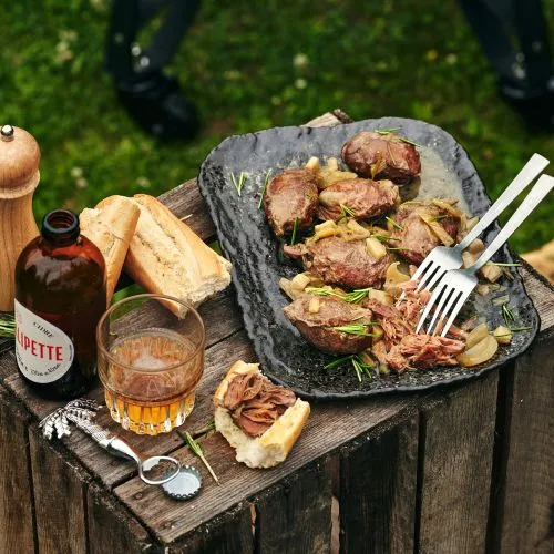 Varkenswangetjes in cider