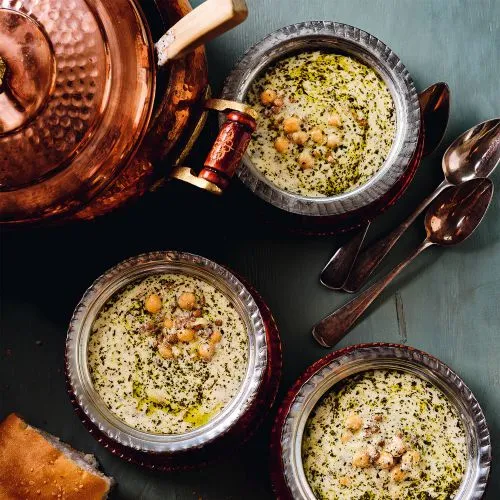Warme yoghurtsoep (yayla corbasi)