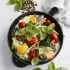 Ruim de koelkast uit shakshuka