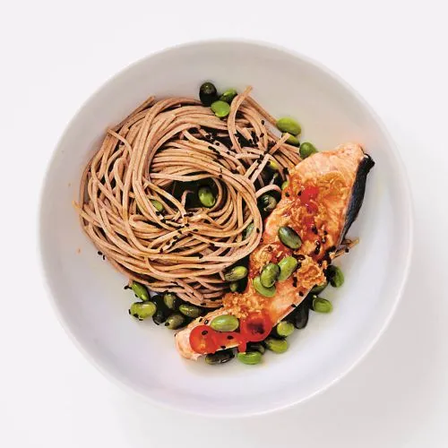Zoete zalm met sobanoedels