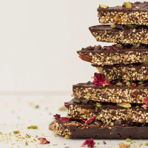 Chocoladebrokken met quinoa en noten