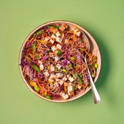 Tip: Kleurrijke sobanoedelsalade met edamame