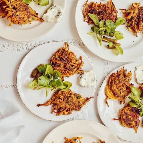 Fritters van wortelgroenten