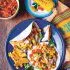 Taco's met kip, mais en salsa