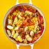 Eenpanspaella met kip, paprika en chorizo
