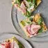 Recept Pizza met burrata, rucola en mortadella in Romeinse stijl