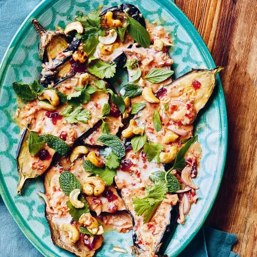 Gegrilde aubergine met chili-kokossaus