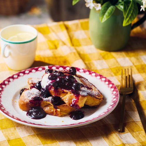 Wentelteefjes met blauwebessencompote
