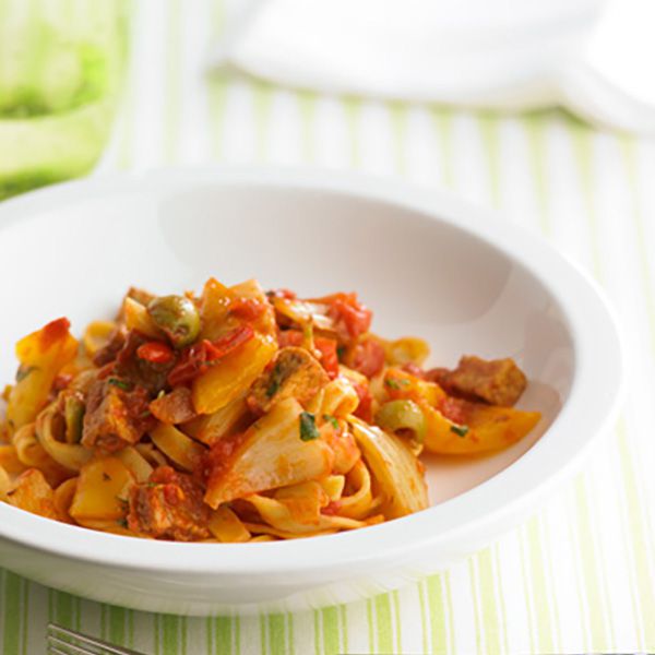 Tagliatelle met tomaten, venkel en paprika - recept - okoko recepten