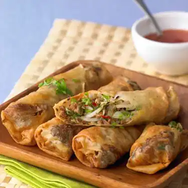 Loempia's met zoete chilisaus