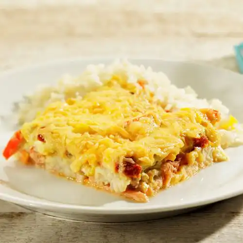 Snelle ovenschotel van zalm, pangasius en garnalen
