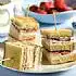 Clubsandwich met limoenricotta en aardbeien