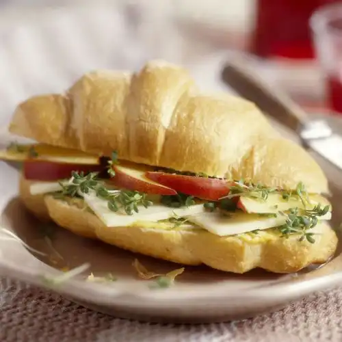 Croissant met Kernhem