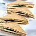 Roggebrood met honing en geitenkaas