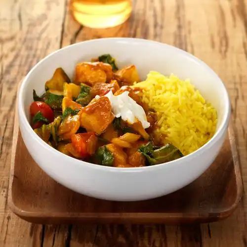 Indiase curry met kip, paprika en paksoi