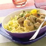Mie met kalkoenfilet en abrikozen