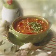 Tomatensoep met ham en courgette