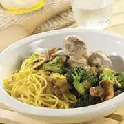 Wokschotel met broccoli en fijne mie