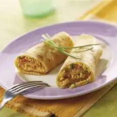 Wraps met roerei en gerookte zalm