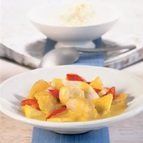 Curry van roodbaarsfilet