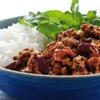 Chili con carne en rijst met maïs